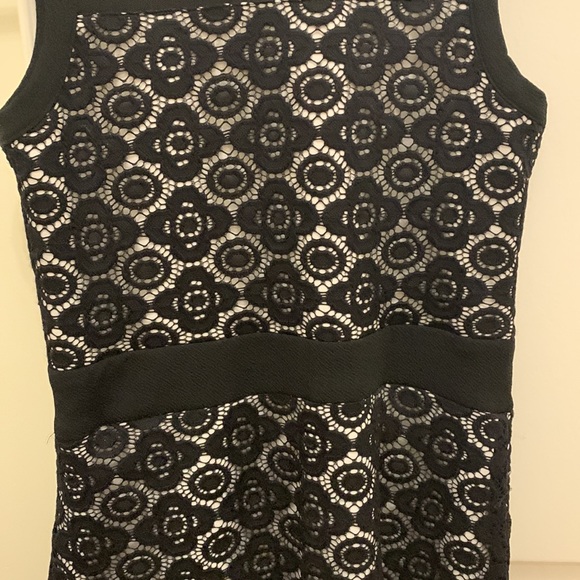 Dress • cute/ formal • black and white designed • - Picture 8 of 11